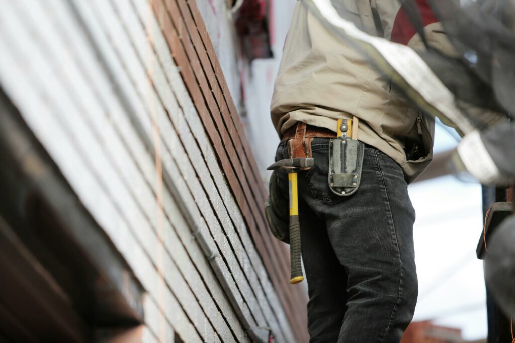 rénovation extérieur à pontarlier renovation extérieur par un menuisier charpentier à pontarlier